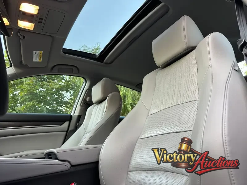 2018 Honda Accord EX-L photo 21