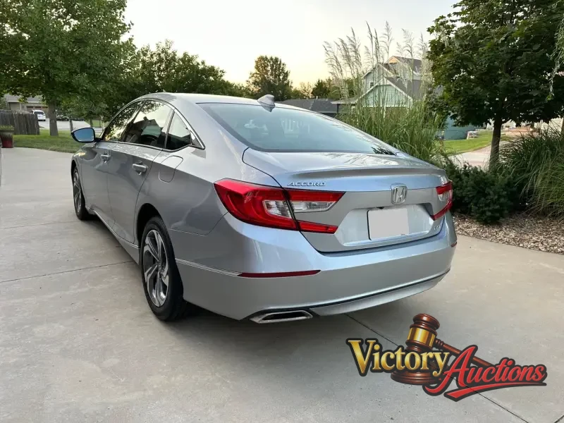 2018 Honda Accord EX-L photo 3