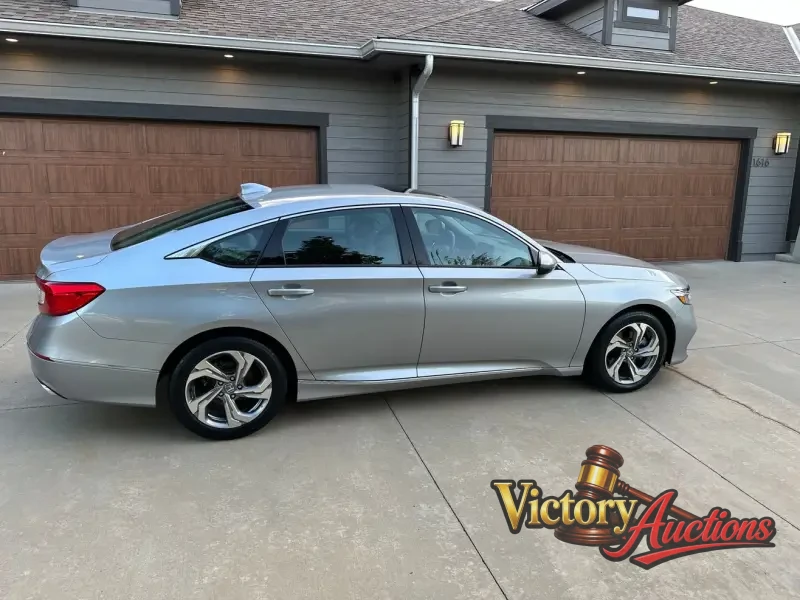 2018 Honda Accord EX-L photo 24