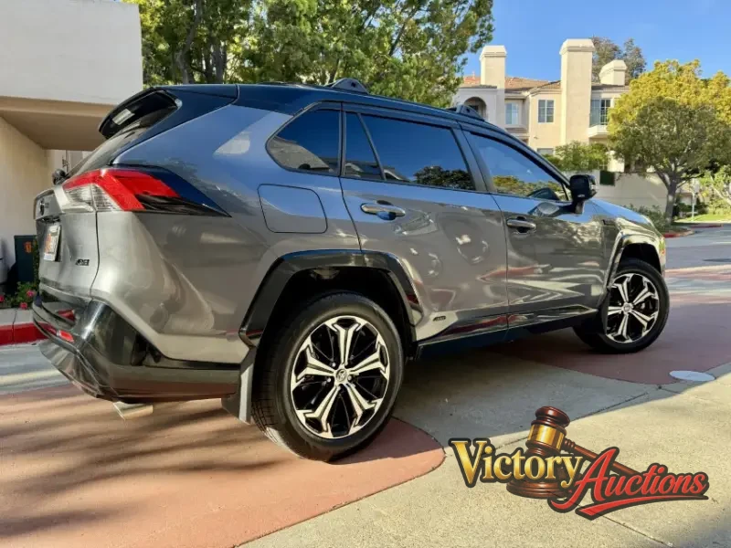 2022 Toyota RAV4  XSE photo 4