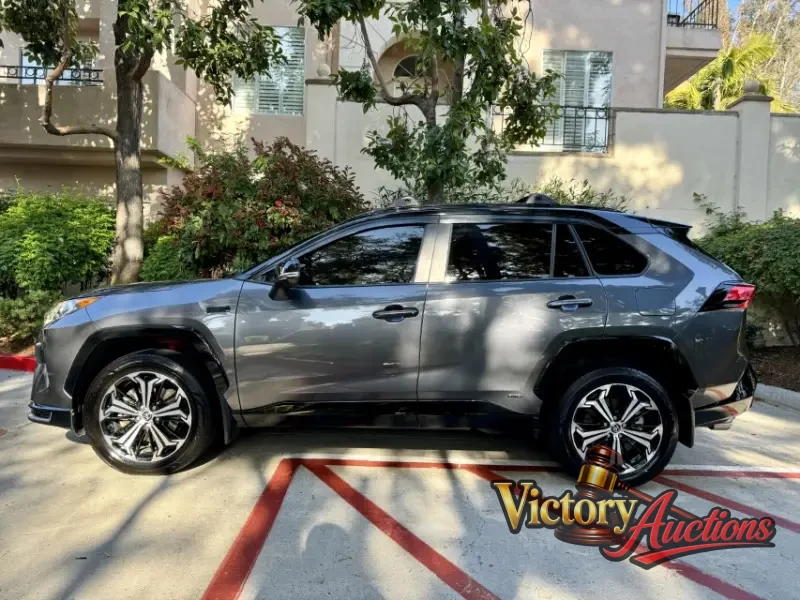 2022 Toyota RAV4  XSE photo 27